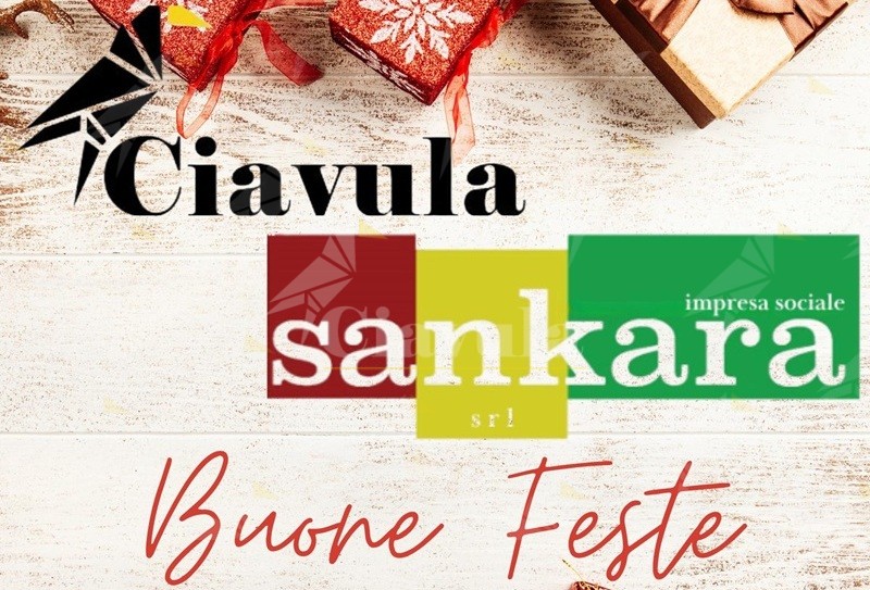 Buon Natale a chi è fragile come un bambino che nasce in una grotta, mentre cadono le bombe tutto intorno