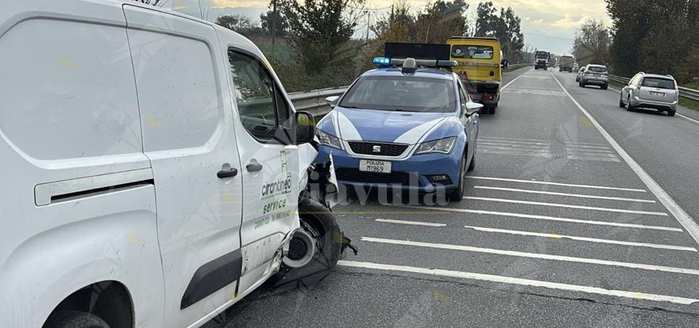 Incidente sulla SS 106, code e rallentamenti