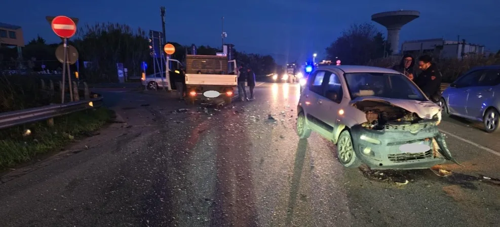 Incidente stradale a Corigliano-Rossano. Basta Vittime: “da 10 anni chiediamo la realizzazione di una rotatoria”