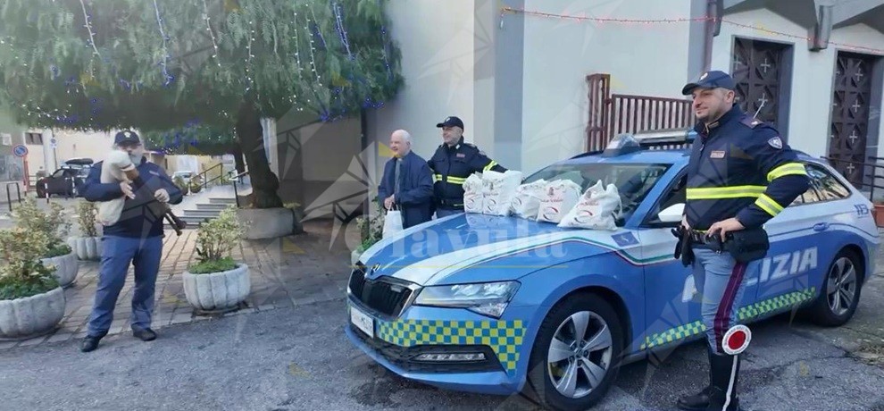 Lo spirito di comunità della Polizia di Stato con il “Natale Solidale 2025”