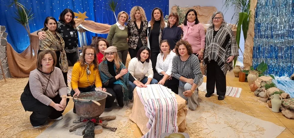 La scuola dell’Infanzia di Borgo di Bovalino si trasforma in un borgo antico. Emozioni e tradizione nel Presepe Vivente