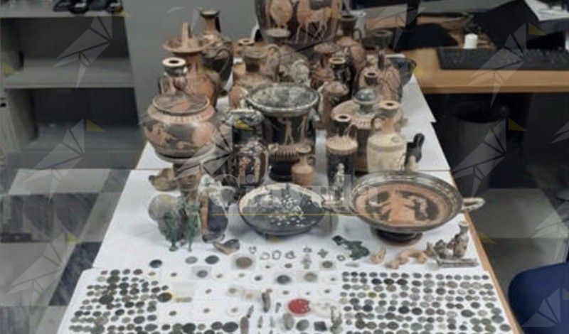 Scavi archeologici illeciti tra Calabria e Sicilia: sequestrati migliaia di reperti