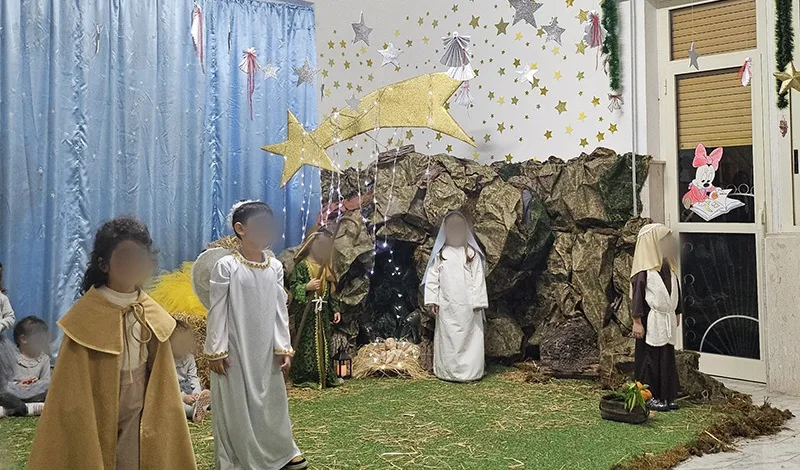 I bambini della scuola dell’infanzia “Sacra Famiglia” di Roccella Ionica portano in scena la Natività