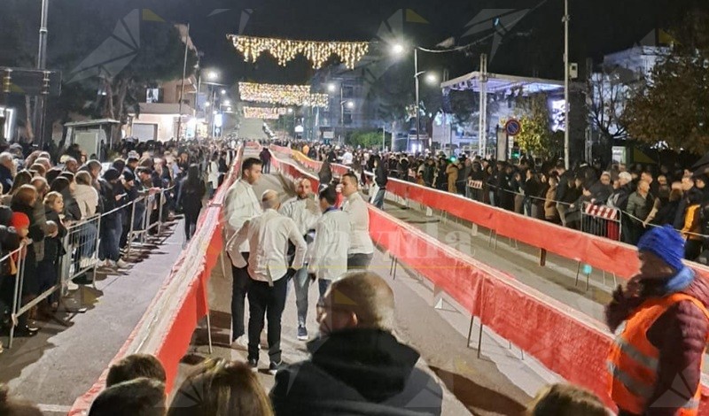 Conclusa la quarta edizione di “Accomodati in Piazza – Aspettando il Natale” a Marina di Gioiosa Ionica