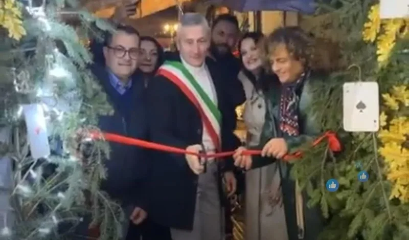 Taurianova dà il via alle feste: parte il programma natalizio con la “Via del Vischio”