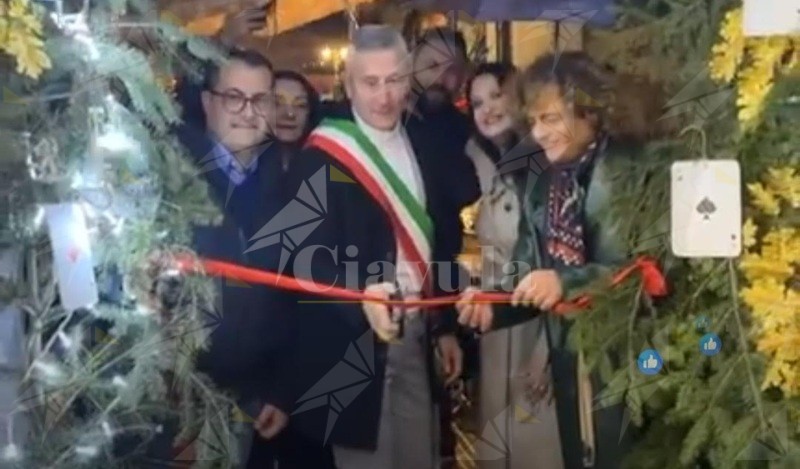 Taurianova dà il via alle feste: parte il programma natalizio con la “Via del Vischio”