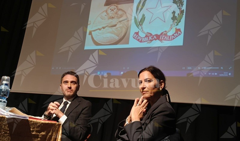 A Gioiosa Ionica si parla di Costituzione: il Senatore Nicola Irto incontra gli studenti del Liceo Scientifico – VIDEO A Gioiosa Ionica si parla di Costituzione: il Senatore Nicola Irto incontra gli studenti del Liceo Scientifico – VIDEO