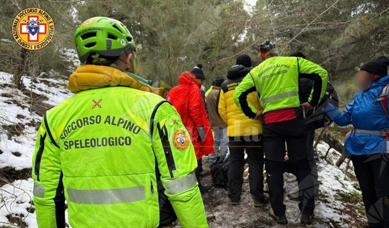 Turista colto da infarto durante un’escursione sull’Etna, inutili i soccorsi