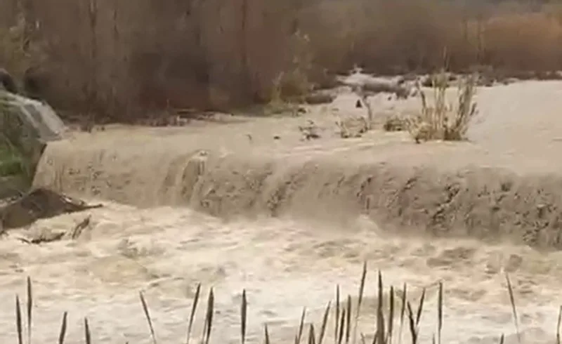 Caulonia, l’irruenza del torrente Allaro – video