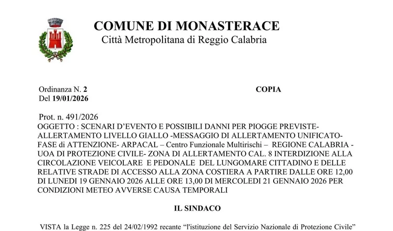 Maltempo, il comune di Monasterace chiude il lungomare