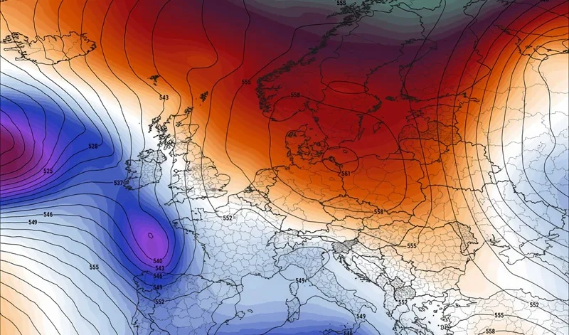 La tempesta mediterranea “Harry” verso la Calabria: rischio vento, piogge intense e mareggiate