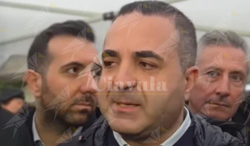 Il sindaco di Taurianova celebra la soluzione al problema degli anestetisti dell’ospedale di Polistena Il sindaco di Taurianova celebra la soluzione al problema degli anestetisti dell’ospedale di Polistena