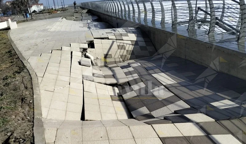 Lungomare di Caulonia pericoloso: divieto di accesso alla passeggiata per pedoni e biciclette