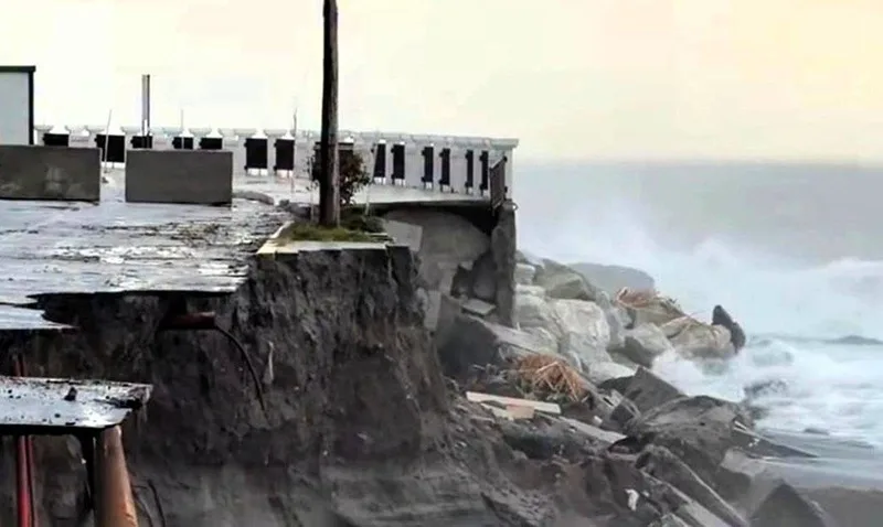 Ciclone Harry, il ministro Musumeci: “Stato di emergenza per Sicilia, Sardegna e Calabria. Stanziati 100 milioni di fondi” Ciclone Harry, il ministro Musumeci: “Stato di emergenza per Sicilia, Sardegna e Calabria. Stanziati 100 milioni di fondi”