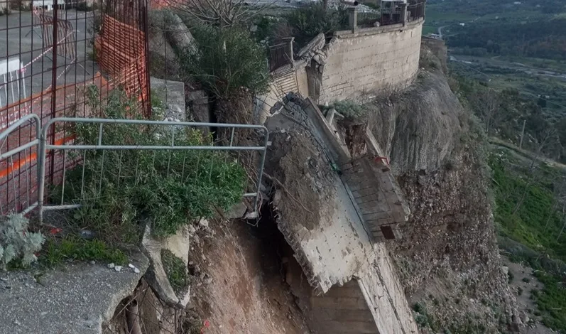 Lucia Spanò: “Caulonia crolla nel silenzio del sindaco”