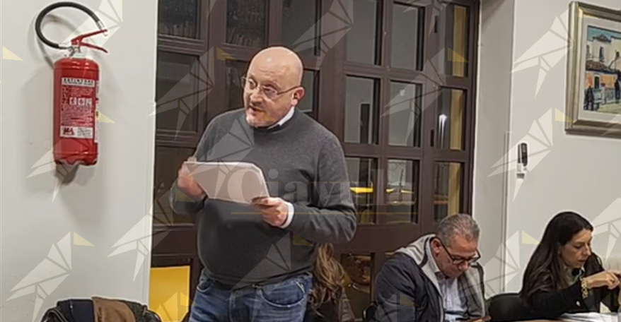 Caulonia, Andrea Lancia: “Solidarietà totale a Luana Franco. Dica chi ha pronunciato la frase sessista. Serve la verità” Caulonia, Andrea Lancia: “Solidarietà totale a Luana Franco. Dica chi ha pronunciato la frase sessista. Serve la verità”