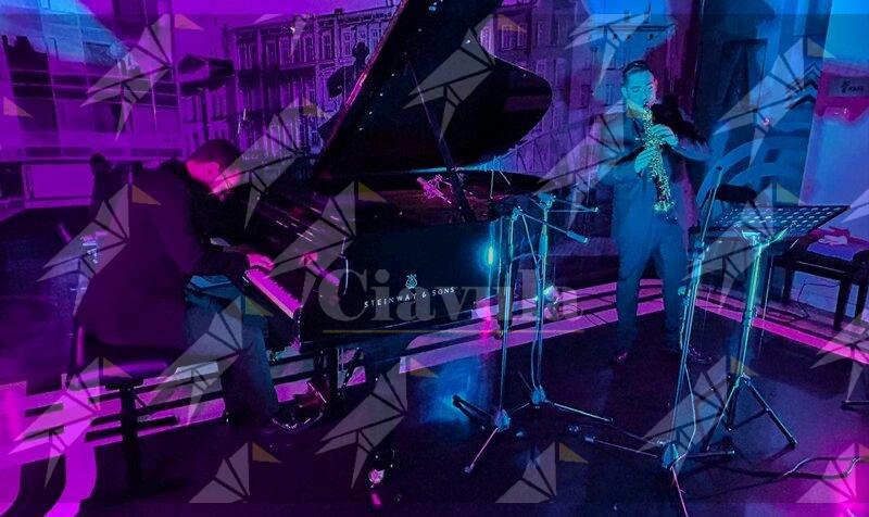 Il sassofonista cauloniese Angelo Papazzo incanta in Polonia: l’Hellenic Duo fa sold out a Sosnowiec