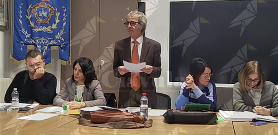 L’amministrazione di Caulonia: “Solidarietà a Luana Franco ma la frase sessista non è stata pronunciata da un consigliere”