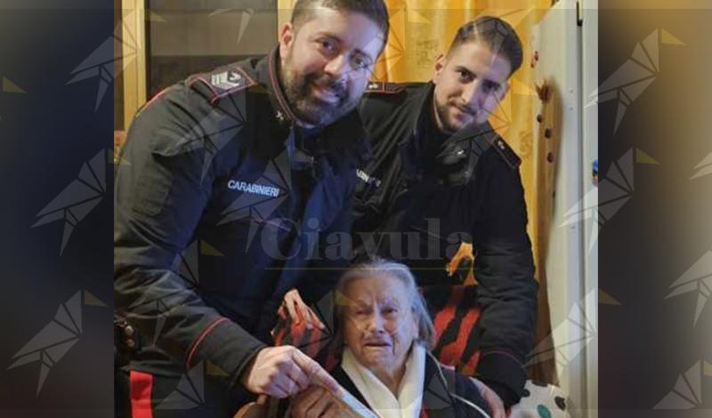Calabria, i carabinieri salvano un’anziana cieca in crisi respiratoria nel cuore della notte Calabria, i carabinieri salvano un’anziana cieca in crisi respiratoria nel cuore della notte