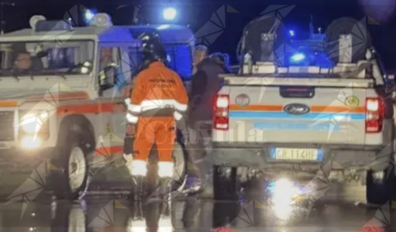 Maltempo Calabria, esonda il canale Stombi: allagato il museo archeologico e il centro nautico. Evacuate sette famiglie Maltempo Calabria, esonda il canale Stombi: allagato il museo archeologico e il centro nautico. Evacuate sette famiglie