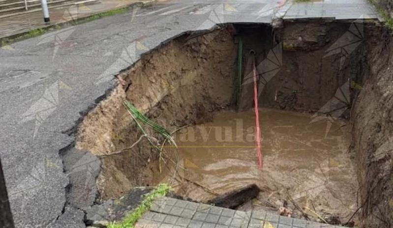 Frane, smottamenti e voragini, le foto della devastazione del maltempo in Calabria