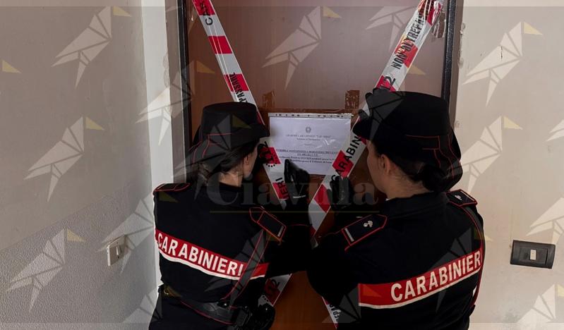 Case popolari, stretta contro le occupazioni abusive. Sgomberato un alloggio a Taurianova Case popolari, stretta contro le occupazioni abusive. Sgomberato un alloggio a Taurianova