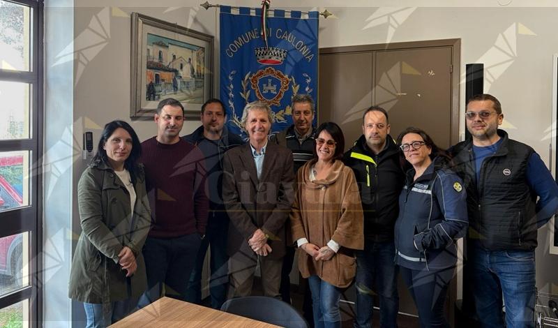 Il Sindaco di Caulonia annuncia la stabilizzazione di cinque Tirocinanti di Inclusione Sociale: “Raggiunto un traguardo significativo” Il Sindaco di Caulonia annuncia la stabilizzazione di cinque Tirocinanti di Inclusione Sociale: “Raggiunto un traguardo significativo”