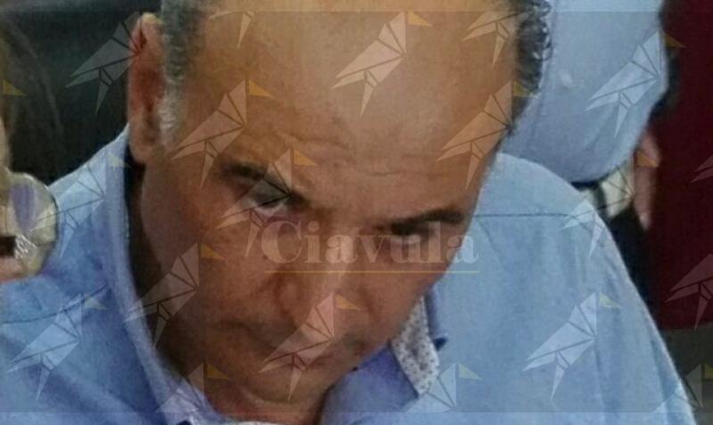 Emergenza randagismo a Camini, il sindaco Pino Alfarano si dimette. La solidarietà della Eurocoop Jungi Mundu