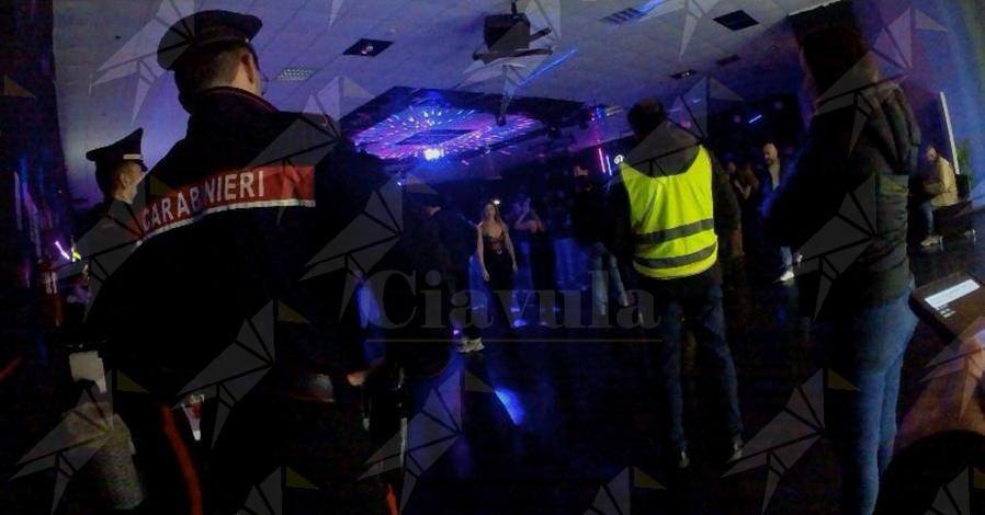Irregolarità in una discoteca del lametino, scattano multe e sospensione