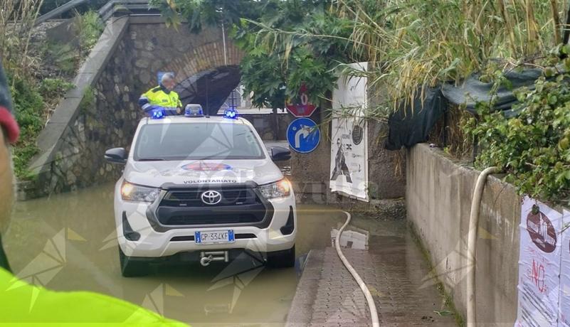 Isolata la zona sotto la ferrovia di Caulonia, lavori in corso – Fotogallery