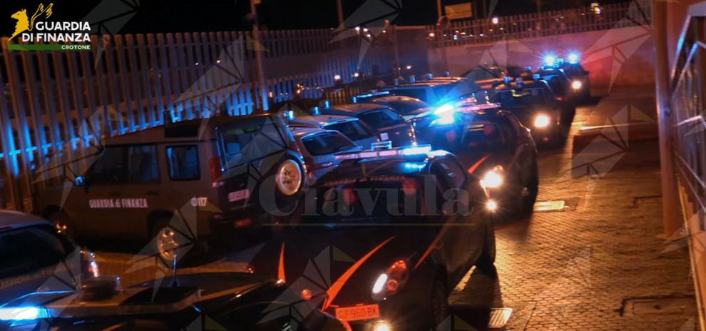 Appalti truccati a Crotone, 20 indagati e sequestri per 400 mila euro