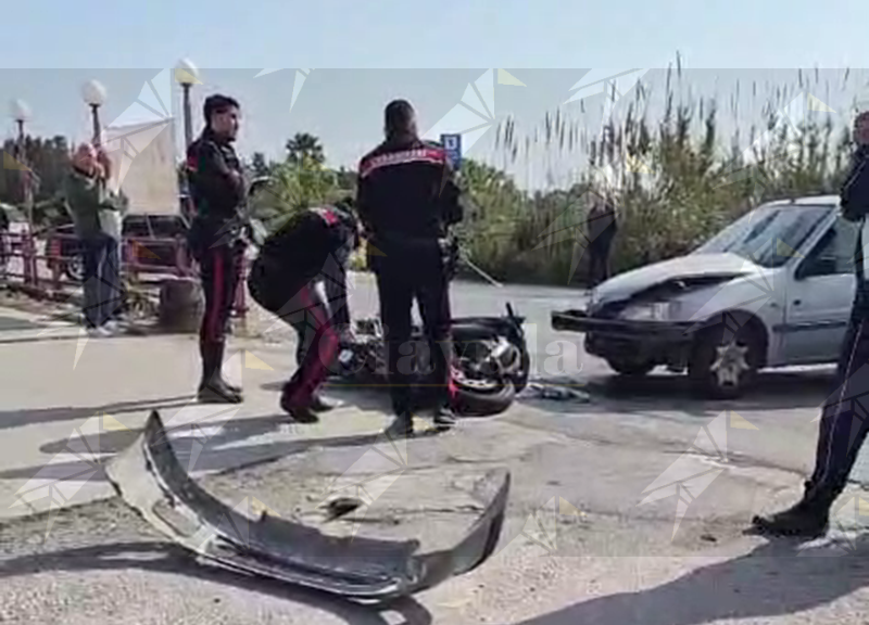 Incidente sulla SS106 a Caulonia, scontro auto-moto in contrada Aguglia