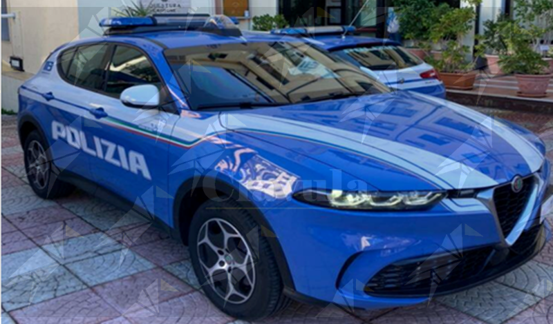 Contrasto all’immigrazione irregolare: il Questore di Crotone dispone un rimpatrio