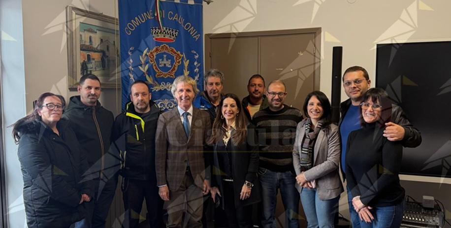 L’organico del comune di Caulonia si arricchisce di nuovi dipendenti: stabilizzati 5 ex tirocinanti Tis L’organico del comune di Caulonia si arricchisce di nuovi dipendenti: stabilizzati 5 ex tirocinanti Tis