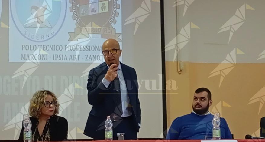 Successo per il Polo Marconi di Siderno: primo posto al bando Fondazione Carical