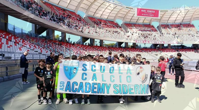 La Scuola Calcio Academy Siderno ospite a Bari allo stadio San Nicola La Scuola Calcio Academy Siderno ospite a Bari allo stadio San Nicola