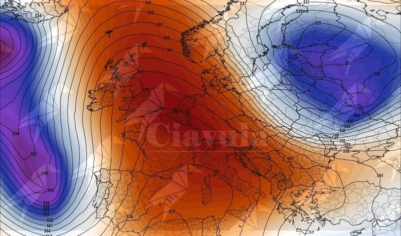 Meteo, caldo quasi estivo a Pasquetta: sole e temperature fino a 24ยฐC in Calabria Meteo, caldo quasi estivo a Pasquetta: sole e temperature fino a 24ยฐC in Calabria