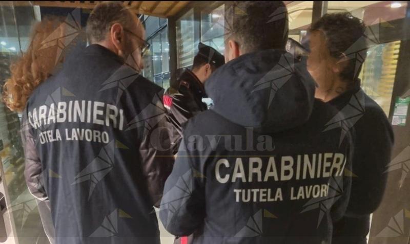 Lavoro nero nel Catanzarese: sospese quattro attività, sanzioni e ammende per 60 mila euro Lavoro nero nel Catanzarese: sospese quattro attività, sanzioni e ammende per 60 mila euro