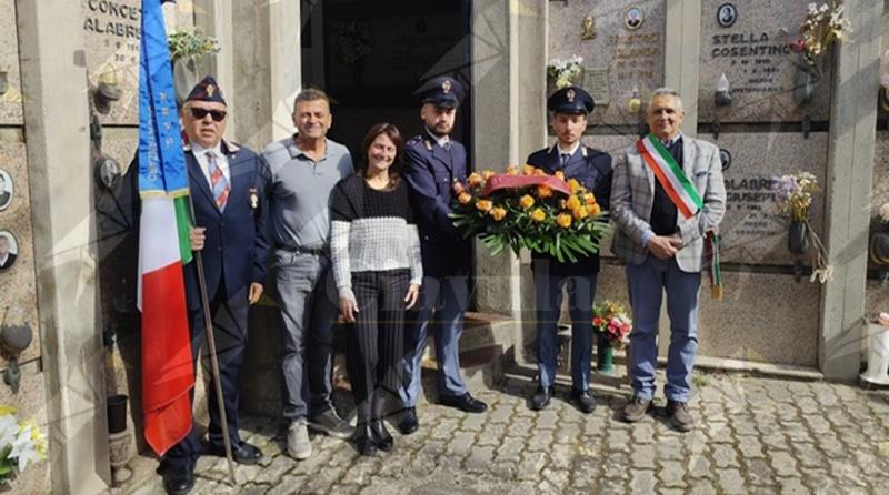 La Polizia di Stato commemora a Sant’Andrea Apostolo dello Ionio la scomparsa dell’Agente Campagna, vittima di terrorismo
