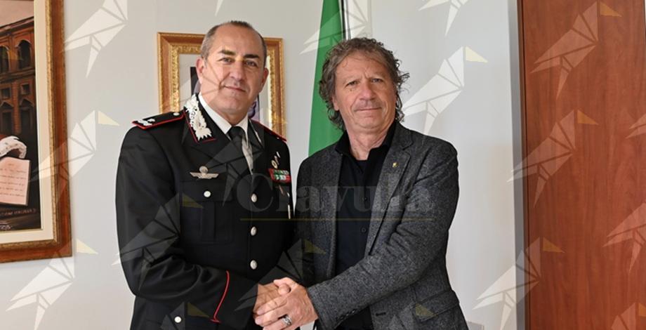 Catanzaro: dopo 38 anni nell’Arma, lascia il servizio il Luogotenente Chiaravalloti Catanzaro: dopo 38 anni nell’Arma, lascia il servizio il Luogotenente Chiaravalloti