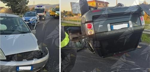Incidente sulla statale 106 nel giorno di Pasquetta, feriti gravi Incidente sulla statale 106 nel giorno di Pasquetta, feriti gravi