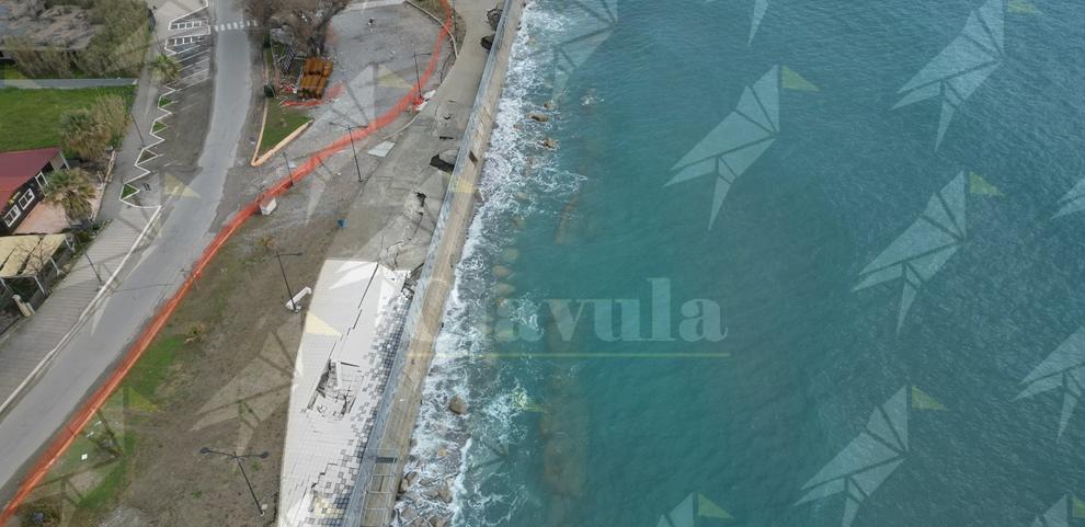 Lungomare di Caulonia, arriva il finanziamento: oltre 1,1 milioni di euro dal Ministero dell’Interno. Domani si parte con il primo cantiere! Lungomare di Caulonia, arriva il finanziamento: oltre 1,1 milioni di euro dal Ministero dell’Interno. Domani si parte con il primo cantiere!