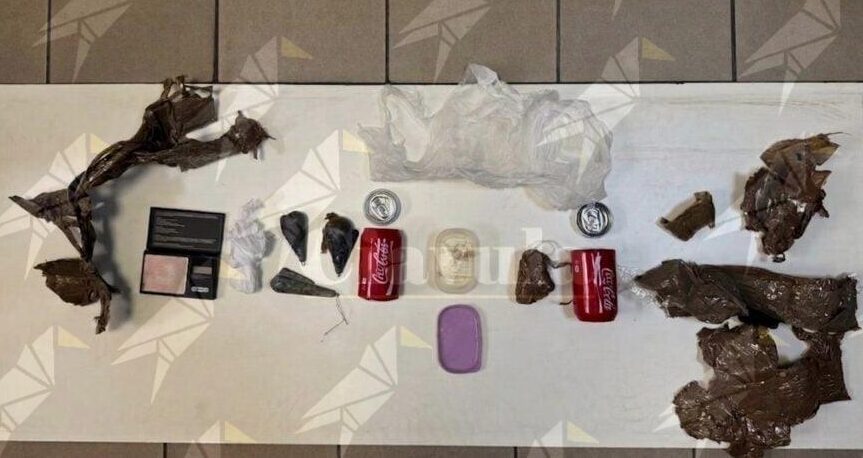 Cocaina nascosta nelle lattine: arrestato pusher già ai domiciliari