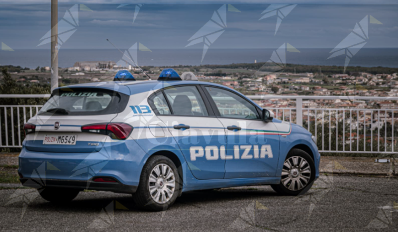 Controlli della Polizia nel crotonese: chiuso locale trasformato in discoteca abusiva