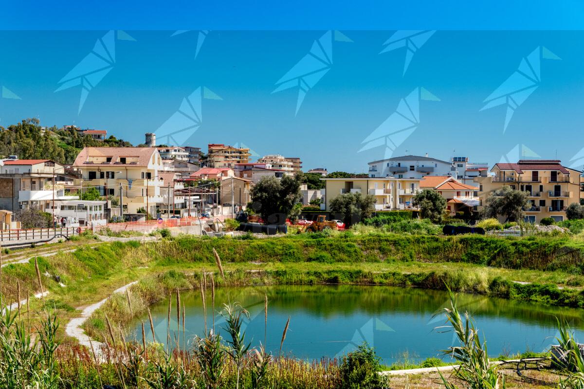 A Caulonia marina sono ripartiti i lavori per il collettamento delle acque bianche A Caulonia marina sono ripartiti i lavori per il collettamento delle acque bianche