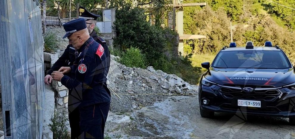 Cantiere abusivo nel Parco Nazionale della Sila, denunciato un uomo Cantiere abusivo nel Parco Nazionale della Sila, denunciato un uomo
