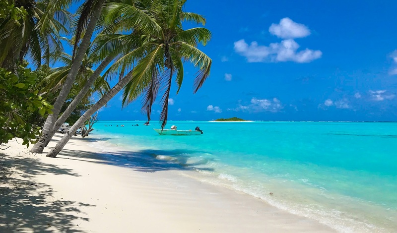 Tragedia alle Maldive, cinque italiani morti in un’immersione