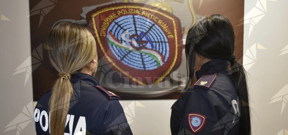 Violenza domestica davanti alla figlia minore: disposto il divieto di avvicinamento Violenza domestica davanti alla figlia minore: disposto il divieto di avvicinamento