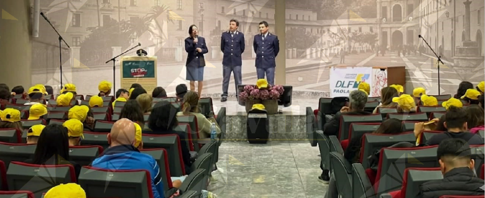 Polizia di Stato: conclusi i progetti “stop al vandalismo” e “scuola ferrovia” nelle province di Catanzaro, Cosenza e Reggio Calabria Polizia di Stato: conclusi i progetti “stop al vandalismo” e “scuola ferrovia” nelle province di Catanzaro, Cosenza e Reggio Calabria