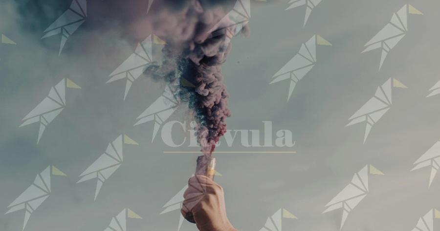 Fumogeni, petardi e insulti razzisti: emessi 17 Daspo in provincia di Reggio Calabria Fumogeni, petardi e insulti razzisti: emessi 17 Daspo in provincia di Reggio Calabria